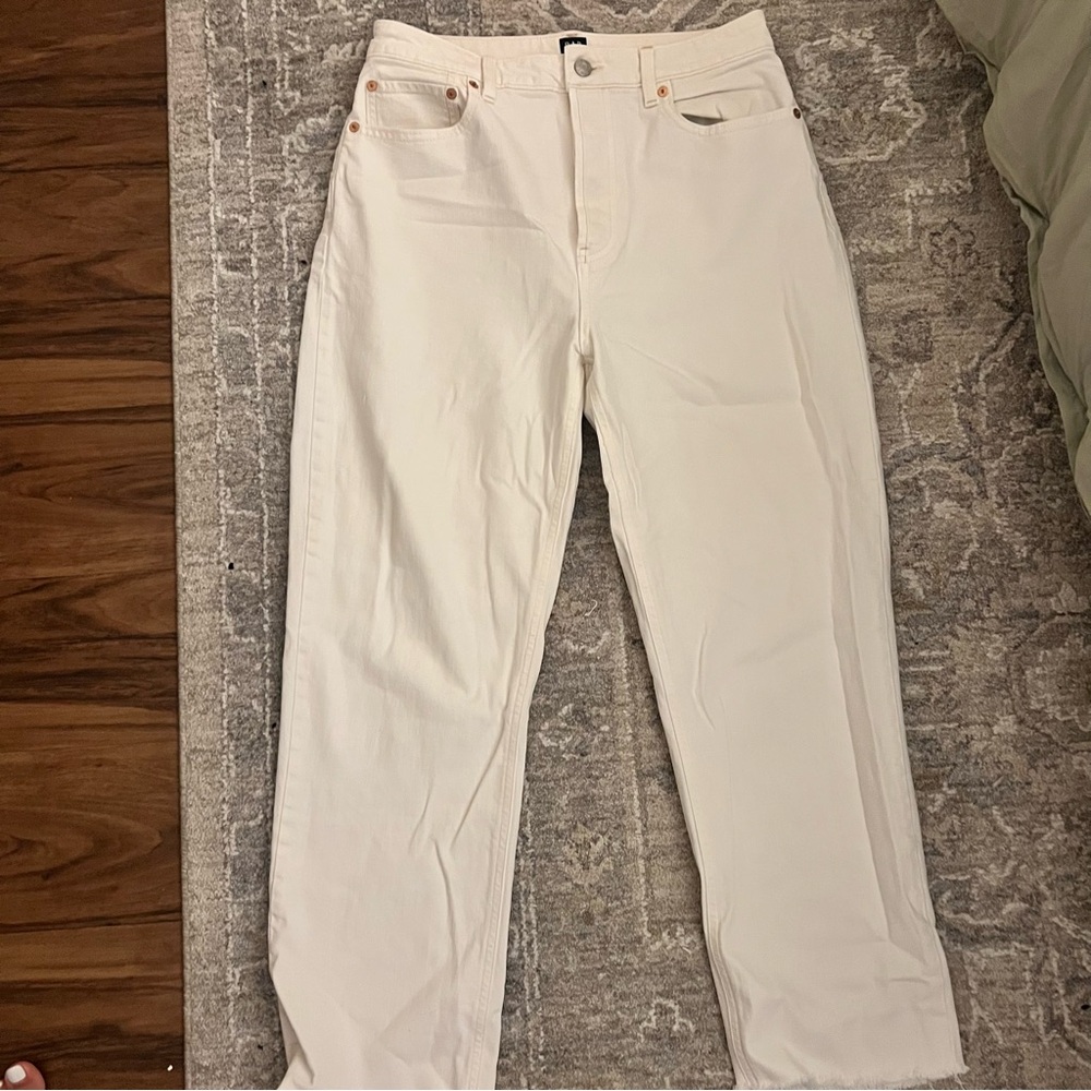 GAP Women's Straight Leg Cream Jeans
